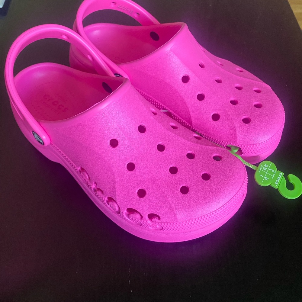 Crocs Women's Baya Platform Clogs Size W8 New